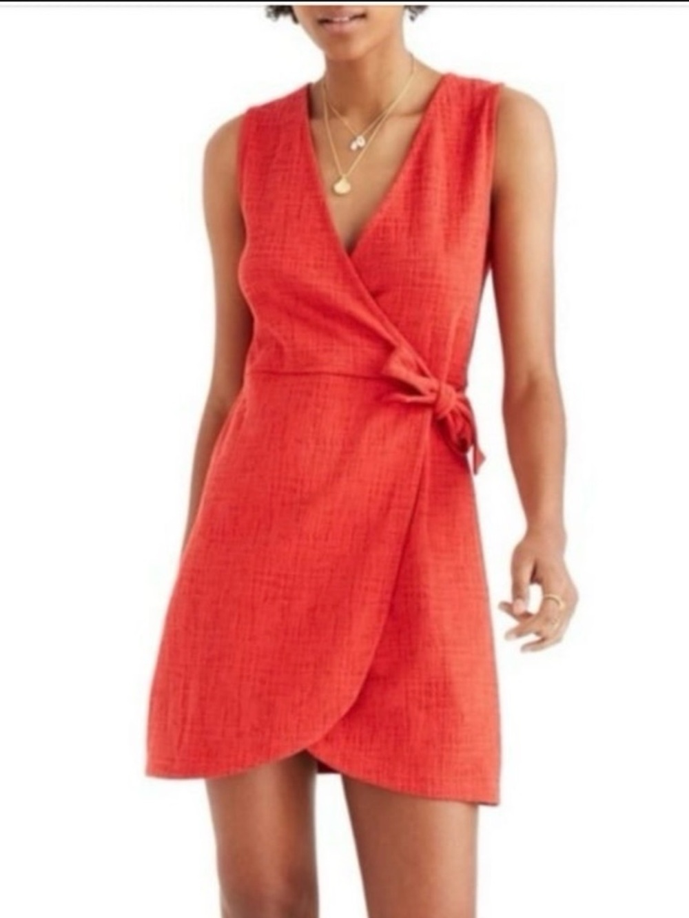 Madewell texture and thread wrap dress
Size Medium